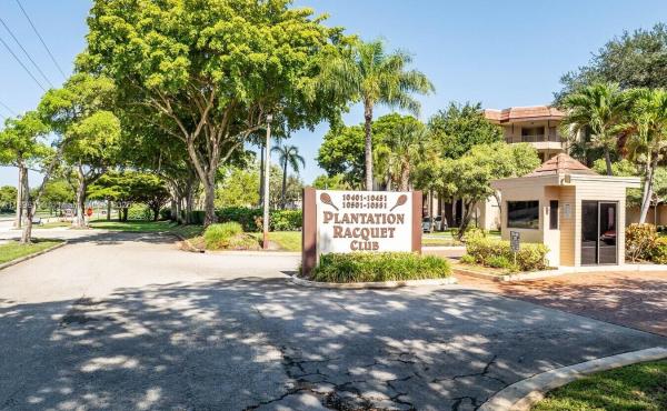 Plantation Racquet Club At Jacaranda, 10401 W Broward Blvd #205, Plantation, Florida 33324, image 1