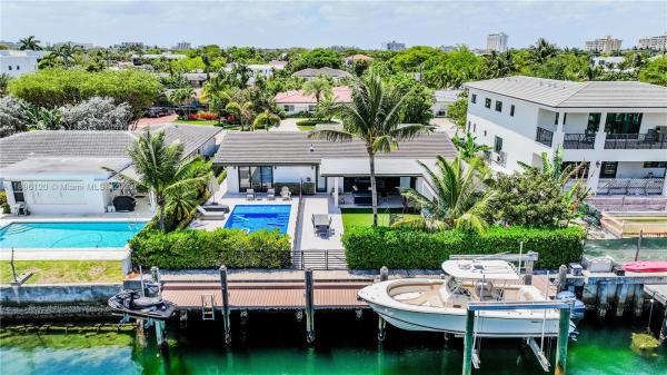 Keystone Island, 12855 Maple Rd, North Miami, Florida 33181, image 2