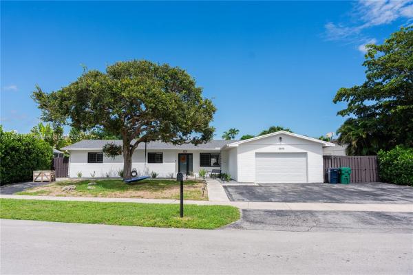 Whispering Pines Park, 8895 SW 197th Ter, Cutler Bay, Florida 33157, image 1