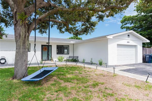 Whispering Pines Park, 8895 SW 197th Ter, Cutler Bay, Florida 33157, image 3