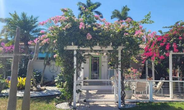 Hollywood Lakes, 1408 Hollywood Blvd, Hollywood, Florida 33020, image 1