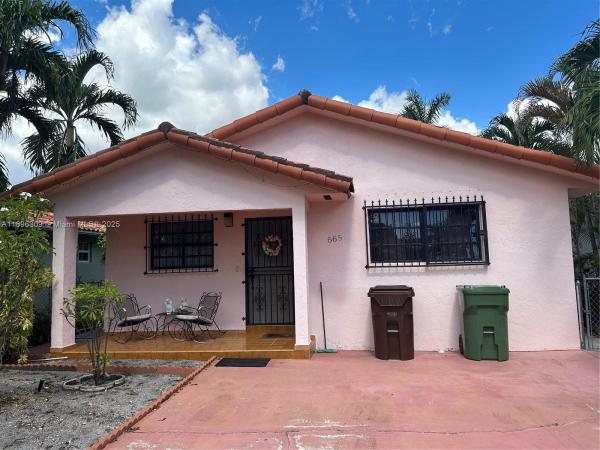 Hialeah Residential, 665 E 31st St, Hialeah, Florida 33013, image 2
