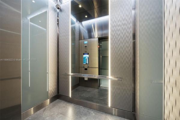 Coronado Tower 3, 20379 W Country Club Dr #731, Aventura, Florida 33180, image 3