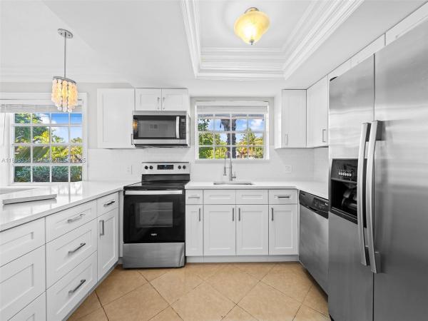 The Colonial, 4812 NE 23rd Ave #2, Fort Lauderdale, Florida 33308, image 1