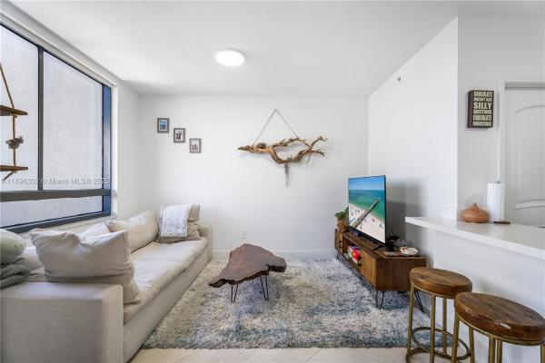 The Waverly At South Beach, 1330 West Ave #905, Miami Beach, Florida 33139, image 1