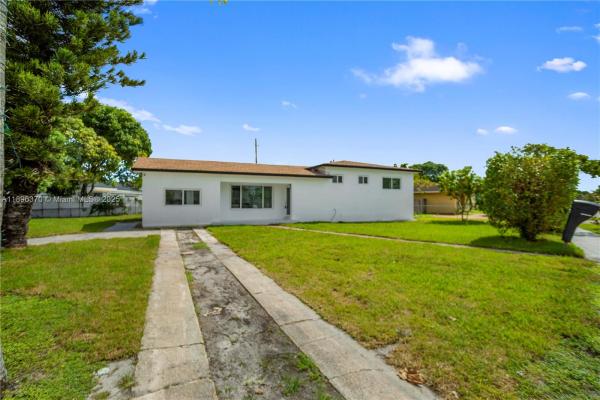 1140 NW 193rd St, Miami, Florida 33169, image 1