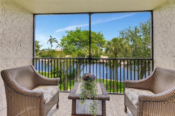 Boca Bayou, 14 Royal Palm Way #303, Boca Raton, Florida 33432, image 1