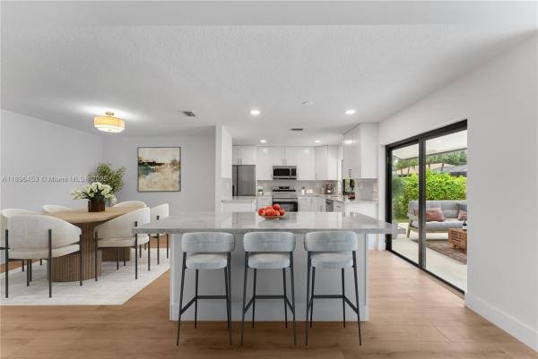Cypress Lakes, 10791 NW 9th Mnr, Coral Springs, Florida 33071, image 2