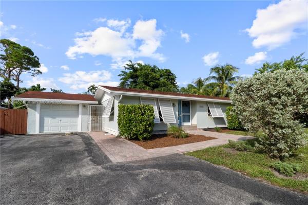 Country Club Acres, 5055 Garfield Rd, Delray Beach, Florida 33484, image 1