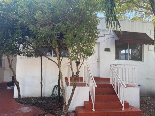 Durniers, 1738 SW 17th St, Miami, Florida 33145, image 1
