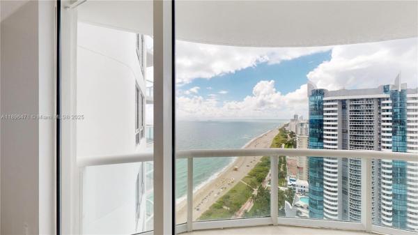 Akoya, 6365 Collins Ave #2904, Miami Beach, Florida 33141, image 1