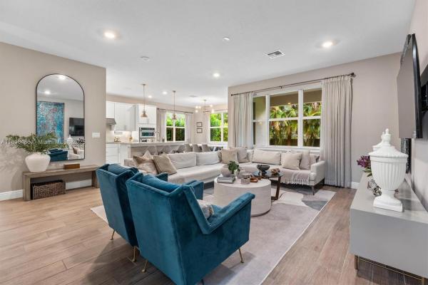 Parkview At Hillcrest, 4434 Ficus St, Hollywood, Florida 33021, image 1