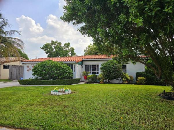 Sun Ray Homes Greynolds, 18441 NE 20th Pl, North Miami Beach, Florida 33179, image 1