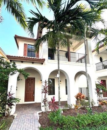 8290 NW 39th Ct, Pembroke Pines, Florida 33024, image 1