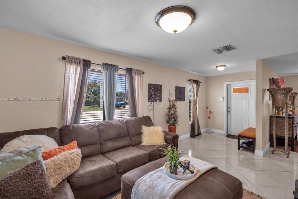Featherstone Park, 2175 NW 50th St, Brownsville, Florida 33142, image 3