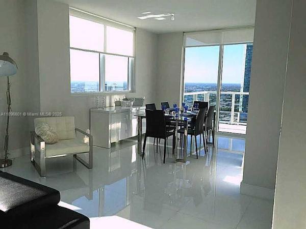Vizcayne North, 244 Biscayne Blvd #3408, Miami, Florida 33132, image 1
