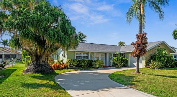 Cape Coral, 4910 Sorrento Ct, Cape Coral, Florida 33904, image 1