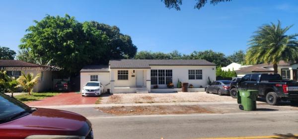 Palm Springs, 165 W 60th St, Hialeah, Florida 33012, image 1