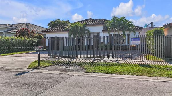 Moody Drive Homes, 27109 SW 133rd Ct, Princeton, Florida 33032, image 3