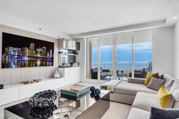 Ocean Tower, 791 Crandon Blvd #1404, Key Biscayne, Florida 33149, image 1