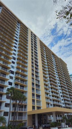 Winston Towers 700, 290 174th St #1905, Sunny Isles Beach, Florida 33160, image 1