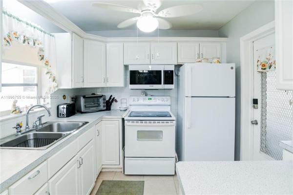 Beverly Hills, 5300 Washington St #230G, Hollywood, Florida 33021, image 2