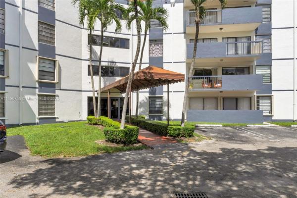 Miller Gardens, 5800 SW 127th Ave #2203, Kendale Lakes, Florida 33183, image 2