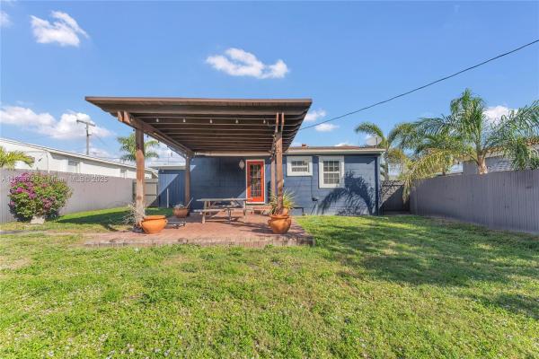 Lakeview Ridge, 818 Kaye St, West Palm Beach, Florida 33405, image 1