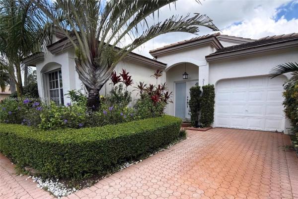 Costa Verde, 3119 NW 99th Pl, Doral, Florida 33172, image 2