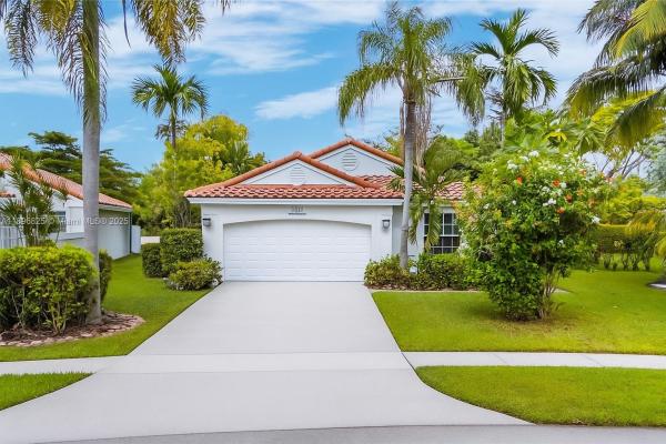 Brittany At Silver Lakes, 1181 NW 173rd Ave, Pembroke Pines, Florida 33029, image 1