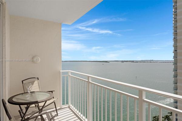 Isola, 770 Claughton Island Dr #1712, Miami, Florida 33131, image 1