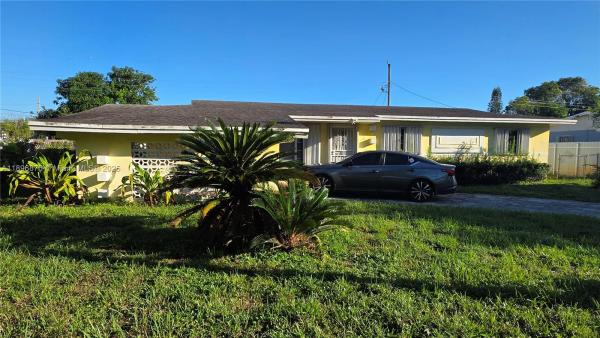 Carol City, 2915 NW 183rd St, Miami Gardens, Florida 33056, image 3