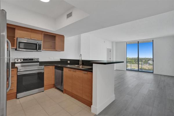 Hollywood Station, 140 S Dixie Hwy #803, Hollywood, Florida 33020, image 1