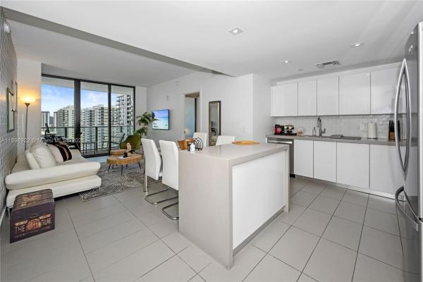 Canvas, 1600 NE 1st Ave #2809, Miami, Florida 33132, image 1