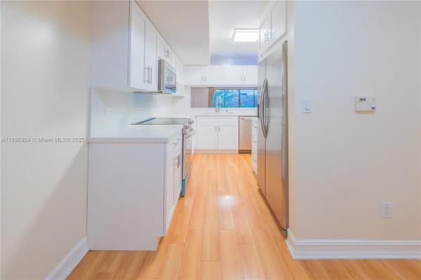 Kendall Glenn, 7890 SW 86th St #11, Kendall, Florida 33143, image 3