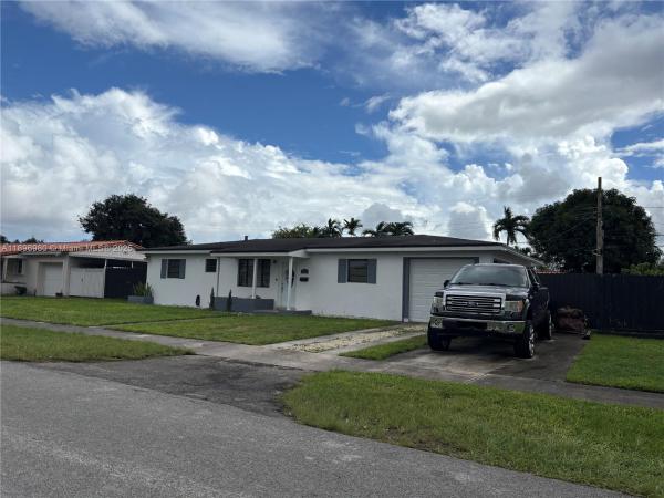Tropical Highlands, 8750 SW 42nd Ter, Olympia Heights, Florida 33165, image 2