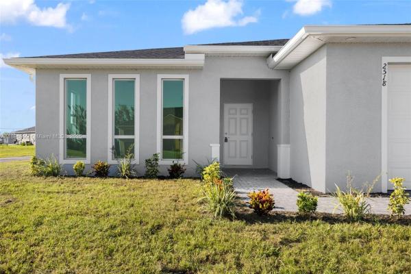 Cape Coral, 2518 NW 10th Ter, Cape Coral, Florida 33993, image 1