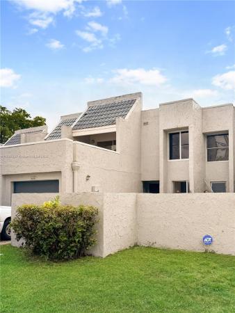 Wimbledon, 608 NW 19th St, Lauderhill, Florida 33313, image 1