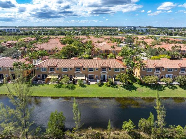 Pembroke Cay, 1025 SW 143rd Ave #1303, Pembroke Pines, Florida 33027, image 3