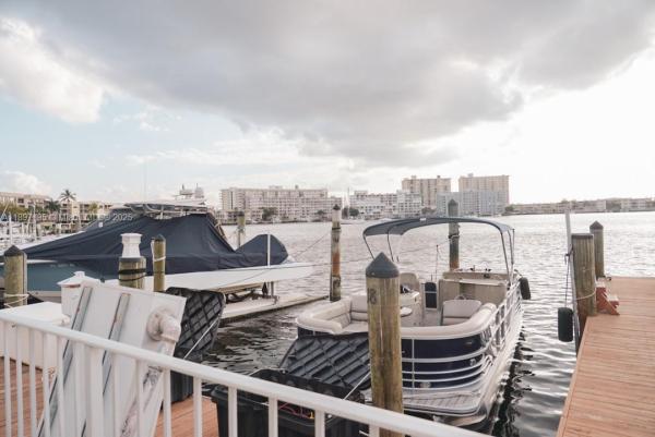 Lake Point Tower & Marina, 100 Golden Isles Dr #PH-10, Hallandale Beach, Florida 33009, image 2