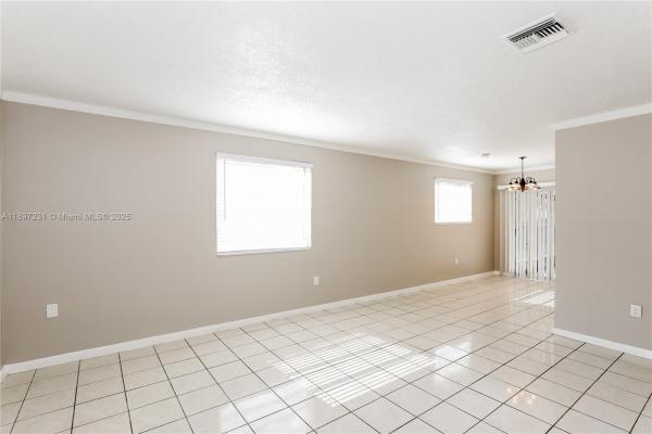 Fulford Highlands, 381 NE 164th St, Golden Glades, Florida 33162, image 2
