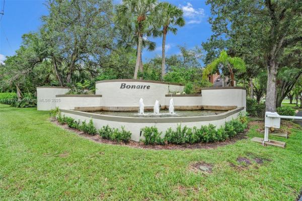 Bonaire Village At Woodmont, 7780 NW 79th Ave #F6, Tamarac, Florida 33321, image 1