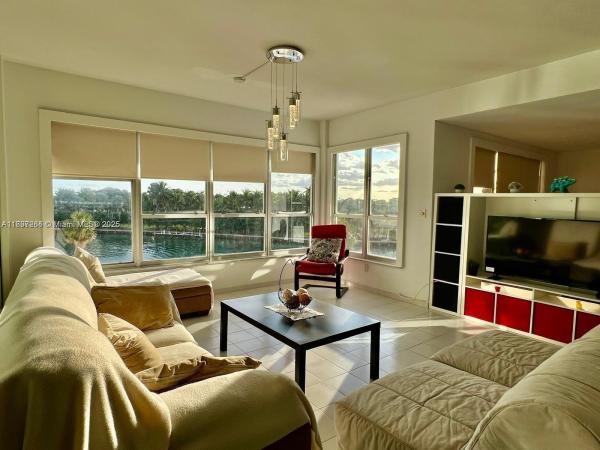 Blair House, 9102 W Bay Harbor Dr #4-C, Bay Harbor Islands, Florida 33154, image 1