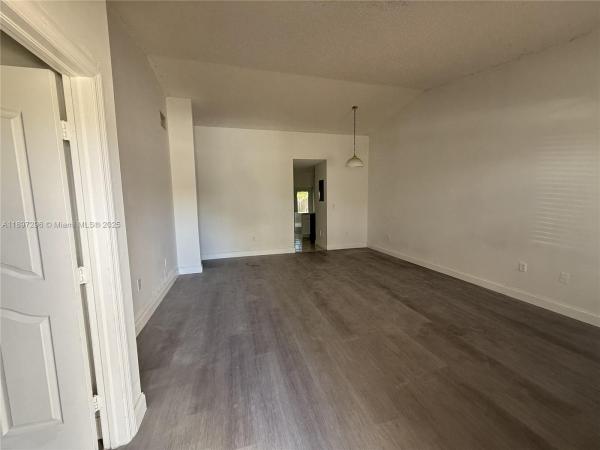 18942 NW 86th Ct #4106, Hialeah, Florida 33015, image 1