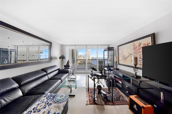 The Grand, 1717 N Bayshore Dr #A-2638, Miami, Florida 33132, image 3