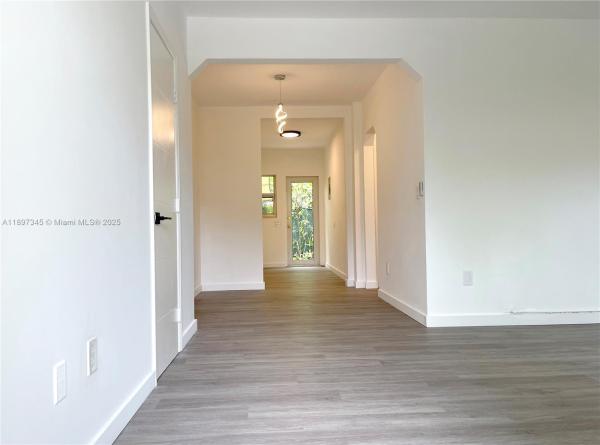 Lincoln, 1544 Michigan Ave #2, Miami Beach, Florida 33139, image 1