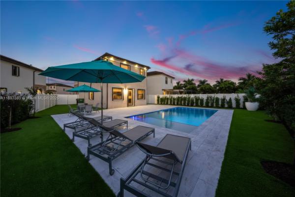 Aquabella, 10800 W 35th Way, Hialeah, Florida 33018, image 1