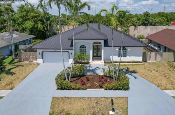 Lake View Haven, 3409 Diane Dr, Boynton Beach, Florida 33435, image 1