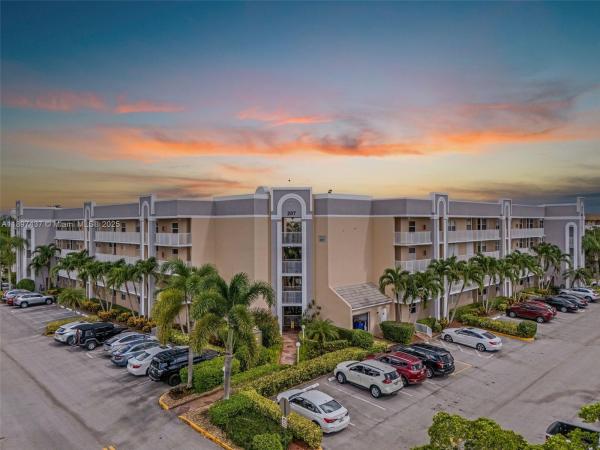 Sunrise Lakes 4, 10382 NW 24th Pl #104, Sunrise, Florida 33322, image 1