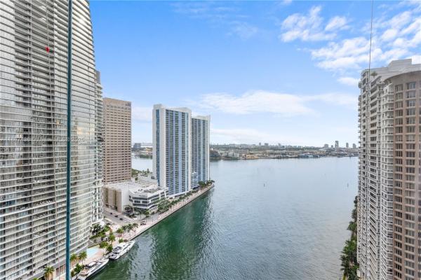 Icon Brickell Tower 1, 465 Brickell Ave #2702, Miami, Florida 33131, image 1